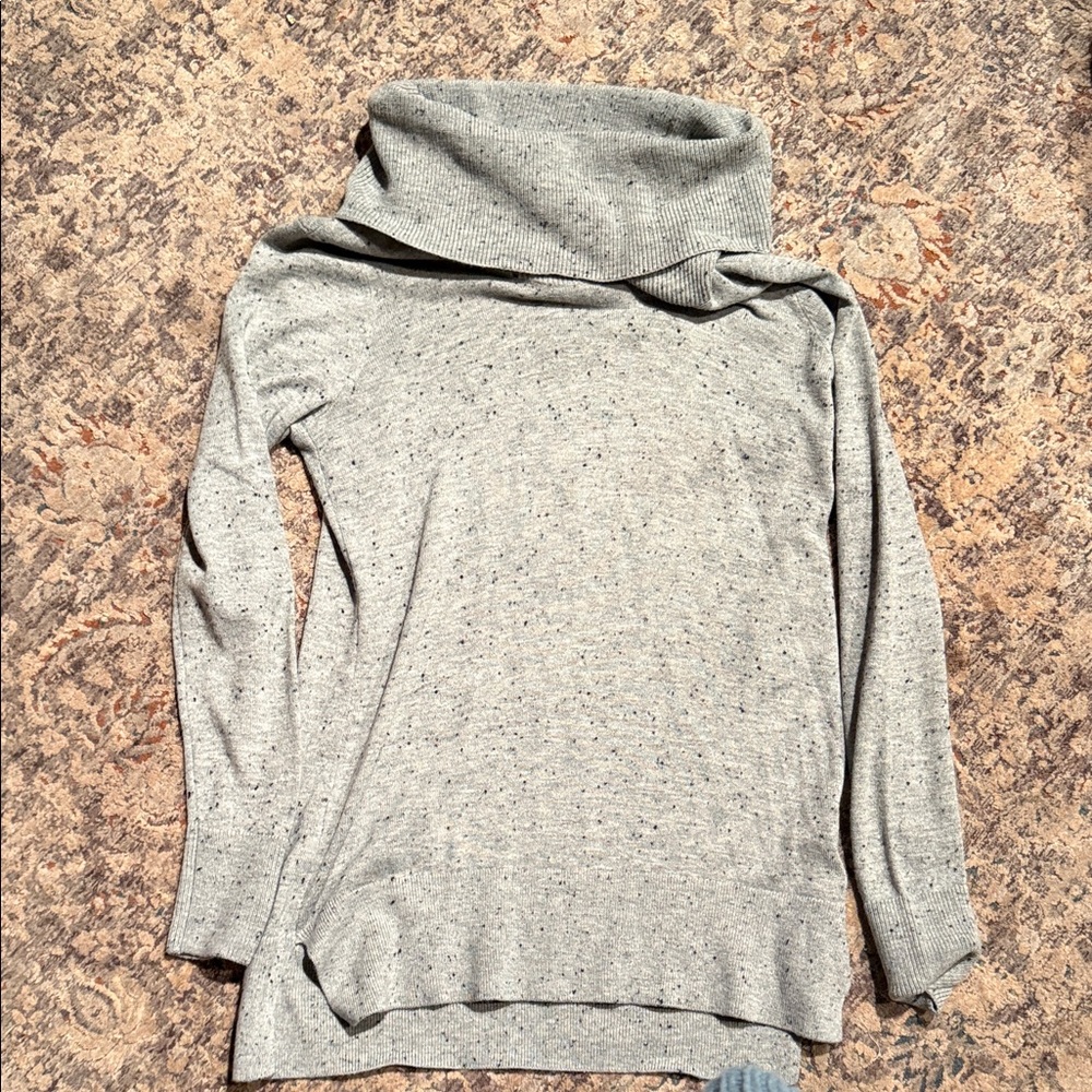 LOFT Cozy Gray Women's Sweater